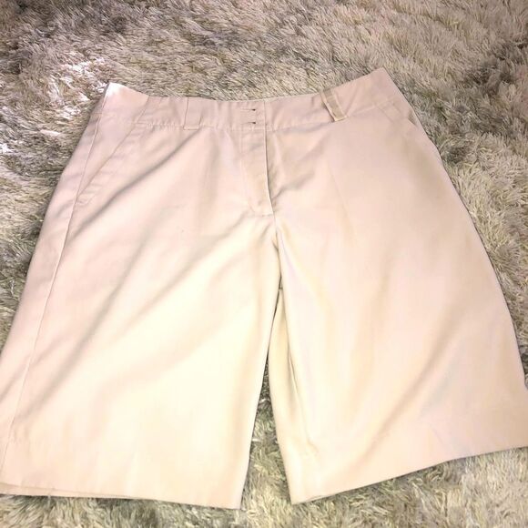 Nike shorts size 6 - Picture 1 of 3